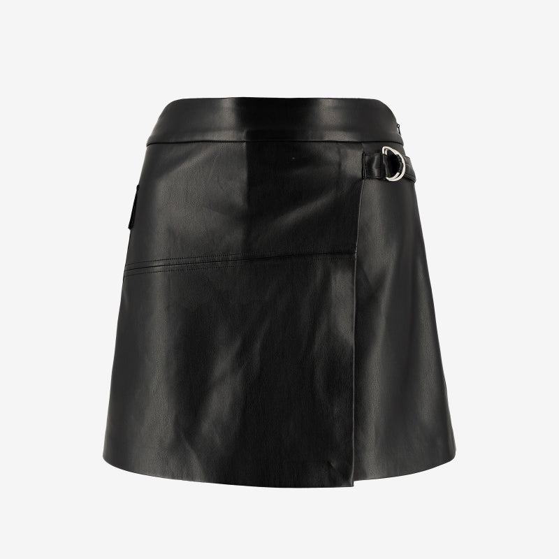 NINA BLACK Short